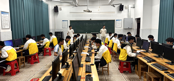 以赛促学  锤炼工匠精神