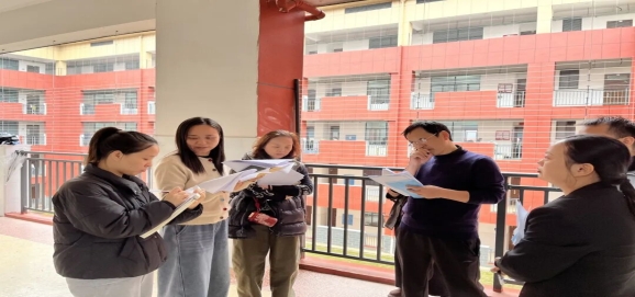 新秀比拼备高考  以赛促教炼真功